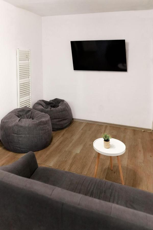 Bta Apartment Manastur 克卢日-纳波卡 外观 照片